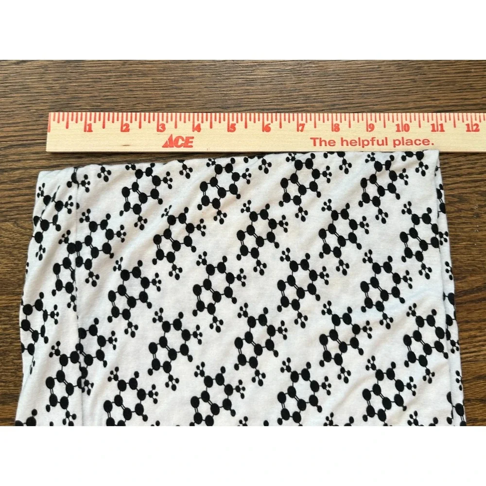 Svaha USA Molecules Print STEM Science Infinity Scarf Black White Polyester Knit